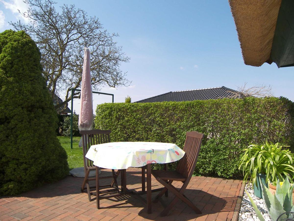Apartamento Urlaub bei Schünemanns Ulrichshorst Exterior foto