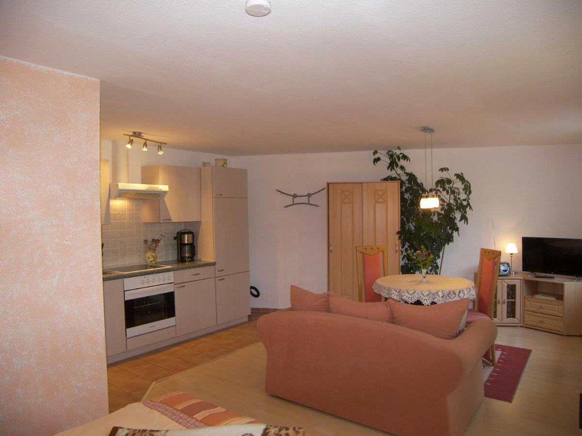 Apartamento Urlaub bei Schünemanns Ulrichshorst Exterior foto